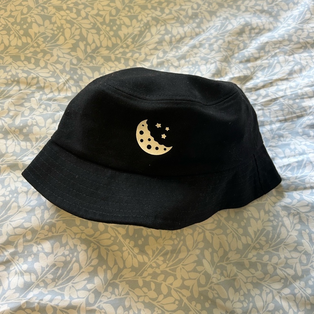 Insomnia Cookie Bucket Hat